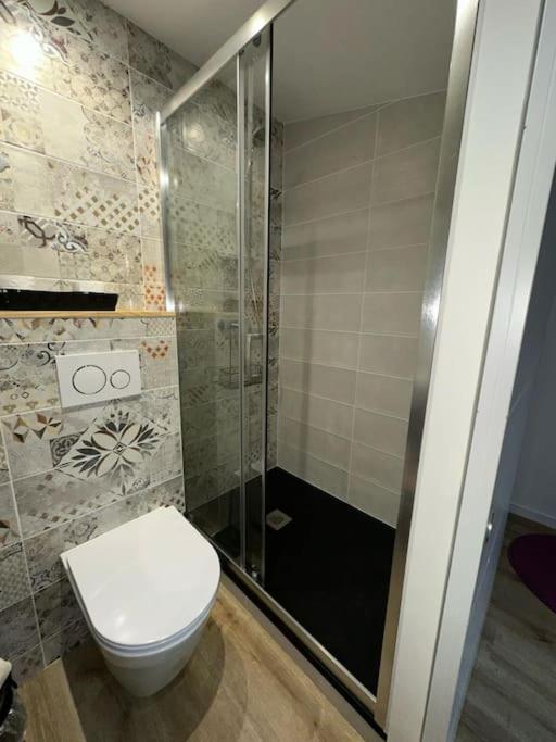 Chez Bardot Apartment Le Puy-en-Velay Bagian luar foto