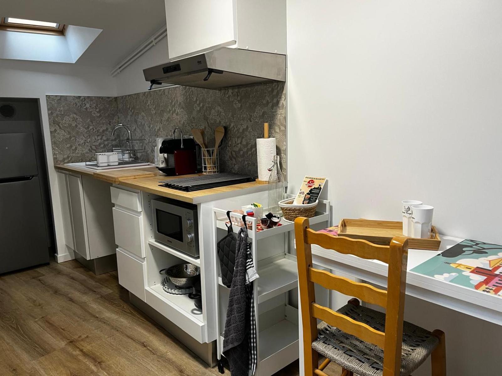 Chez Bardot Apartment Le Puy-en-Velay Bagian luar foto
